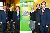 7. ledna 2013 -  Jitka Zikmundová s dalšími účastníky na konferenci v Linzi na téma Zemská výstava 2013, zdroj: oKS