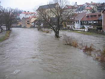 Vltava - pominul I. povodňový stupeň, Polečnice stále II. - 29.3.2006 15:50h 
